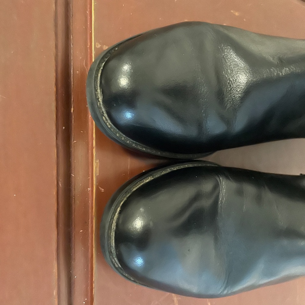 TAHARI - Leather Riding Boots - Picture 4 of 6
